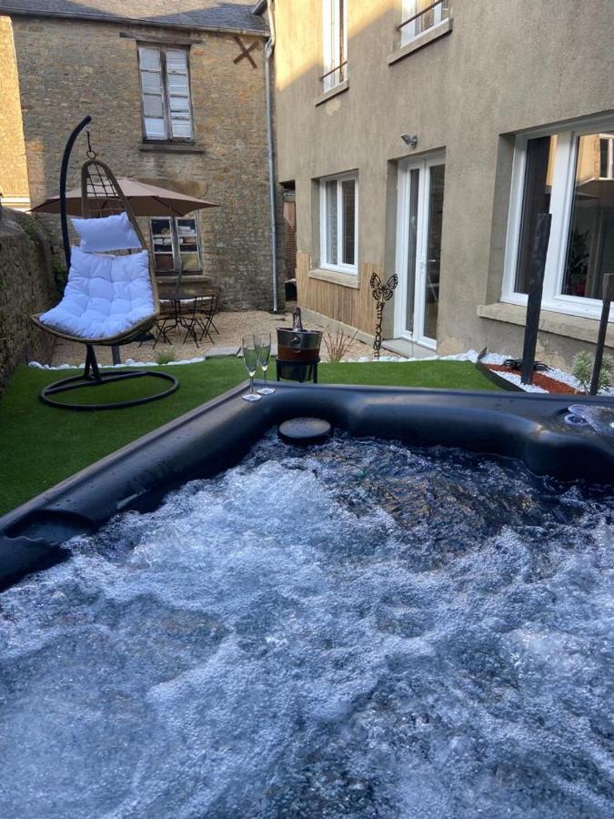 Beau Loft Room Proche Mont Saint Michel Jaccuzi Illimite En Plein Centre Авранш Екстериор снимка