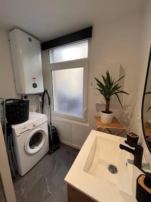 Beau Loft Room Proche Mont Saint Michel Jaccuzi Illimite En Plein Centre Авранш Екстериор снимка