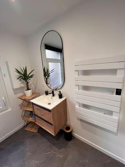 Beau Loft Room Proche Mont Saint Michel Jaccuzi Illimite En Plein Centre Авранш Екстериор снимка
